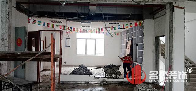 辦公室香草视频APP成人開工照.jpg 辦公室香草视频APP成人開工照.jpg