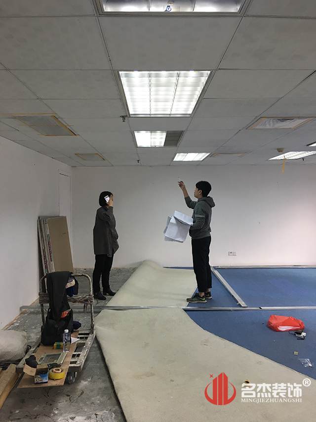 辦公室香草视频APP成人.jpg